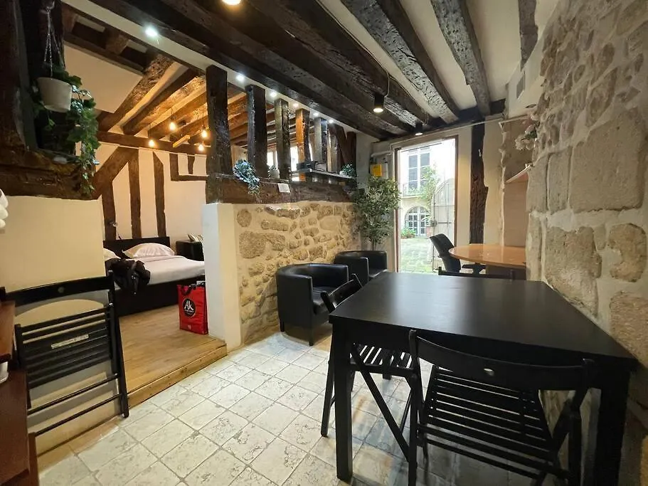 Apartment Charming Apt Rue St Andre Des Arts Paris